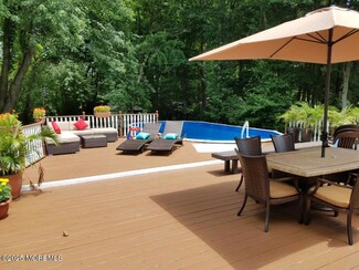 11 Ash Rd, Jackson, NJ 08527