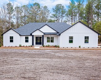 7399 Woodlawn Rd, MacClenny, FL 32063