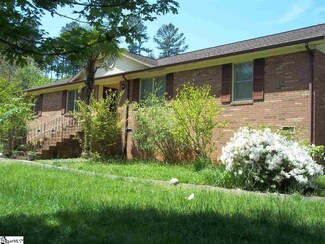 213 Plum Creek Rd, Spartanburg, SC 29307