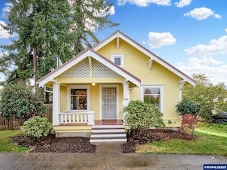 308 A St, Silverton, OR 97381