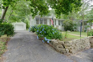 285 Deepwood Dr, Lebanon, CT 06249