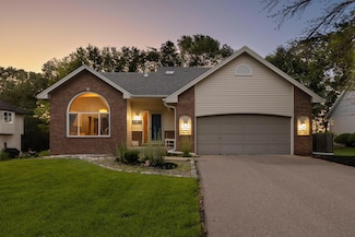 4478 W 150th St, Savage, MN 55378
