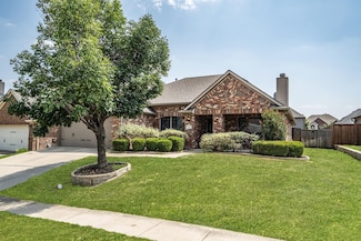 427 Brighton St, Roanoke, TX 76262