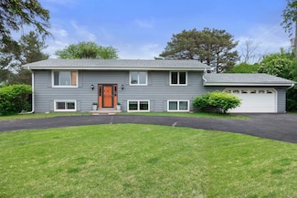 222 E Fairy Chasm Rd, Milwaukee, WI 53217