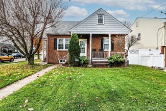 19 Post Blvd, Carteret, NJ 07008