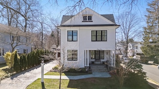 44 1st St, Rumson, NJ 07760