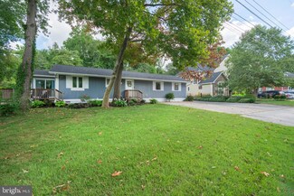 724 Shore Dr, Edgewater, MD 21037