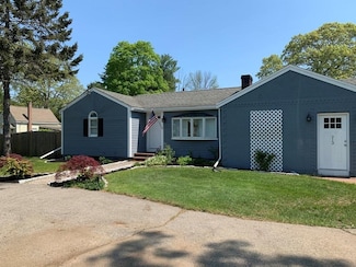 213 Thurston St, Wrentham, MA 02093