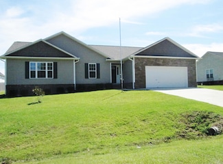 403 Sundown Ct, Hubert, NC 28539