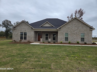 211 Serenity Ct, Byron, GA 31008