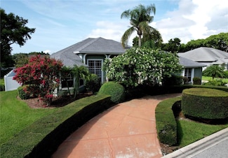 943 Hamilton Place Ln, Lakeland, FL 33813