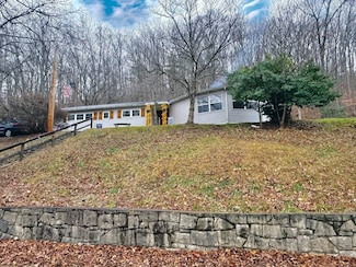 2163 Bomont Rd, Bomont, WV 25030