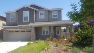 1061 Sardinia Dr, Salinas, CA 93905