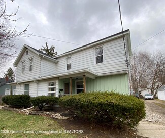 604 Pine St, Owosso, MI 48867