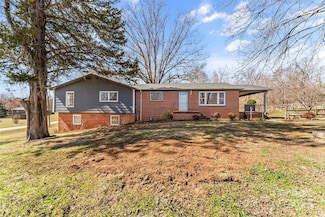 605 18th St NW, Hickory, NC 28601