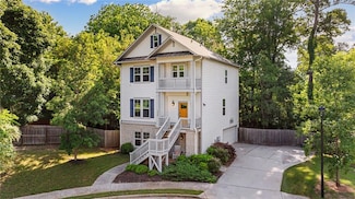 2136 Oak Knob Dr, Decatur, GA 30032
