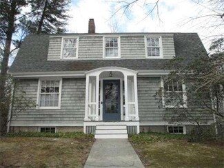 85 Hillside Rd, Wellesley, MA 02481