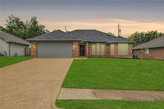 4516 Pembrook Ln, Bryan, TX 77802