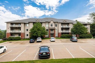 470 N 1st Ave Unit 102, Iowa City, IA 52245