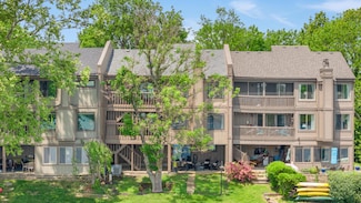 543 Laketower Dr Unit 140, Lexington, KY 40502