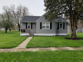 211 W Walnut St, Mendon, OH 45862
