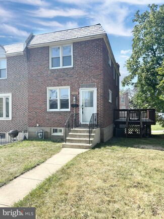 367 Westmont Dr, Darby, PA 19023