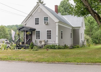 147 N Main St, North Monmouth, ME 04265