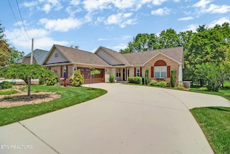 104 Minetta Dr, Crossville, TN 38558