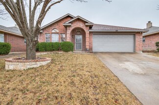 919 Sharp Dr, Cedar Hill, TX 75104
