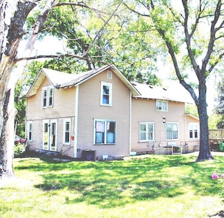 4590 County Road 5800, Cherryvale, KS 67335