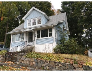44 Barnes Ave, Worcester, MA 01605