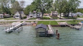 6138 River Rd, East China, MI 48054