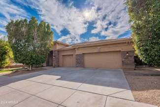 2333 W Quail Track Dr, Phoenix, AZ 85085
