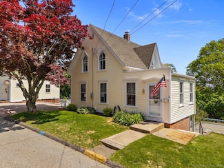 2 Ashby St, Mystic, CT 06355
