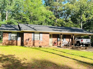 511 Deer Trail, Columbus, MS 39702