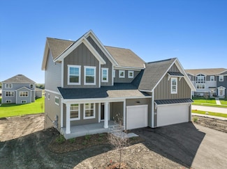 4660 Lotus Dr, Minnetrista, MN 55331