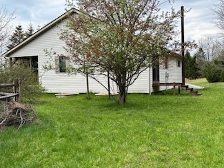 161 Autumn Haze Ln, Seneca, PA 16346