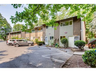 5238 SW 42nd Ave Unit 11, Portland, OR 97221
