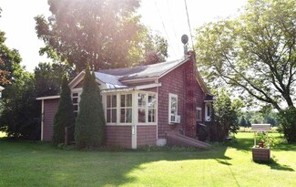 195 Moulton Ave, North Clarendon, VT 05759