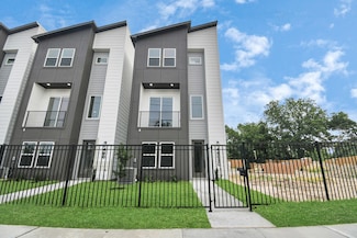 4802 Elysian St Unit C, Houston, TX 77009