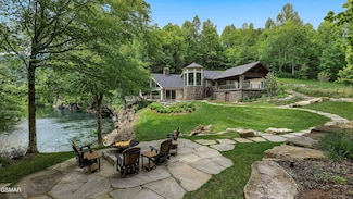 5532 Old Walland Hwy, Walland, TN 37886