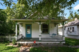 538 S Crescent Ave, Independence, MO 64053