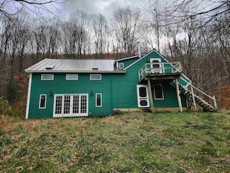 1266 Little Village Rd, Pawlet, VT 05761