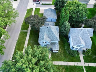 509 Center Ave, Decorah, IA 52101