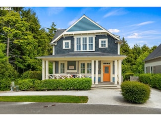 61 Compass St, Pacific Beach, WA 98571
