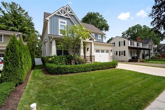 524 Ludlow Ave, Rochester, MI 48307