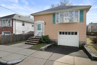 15 Franconia St, Dorchester, MA 02122