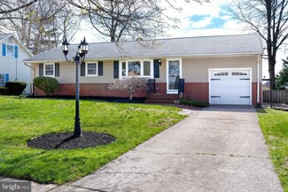 31 Running Brook Rd, Ewing, NJ 08638