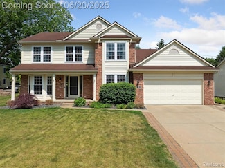 1430 Lee Wood Ridge Rd, Walled Lake, MI 48390