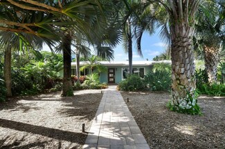 440 Jupiter Ln, Juno Beach, FL 33408